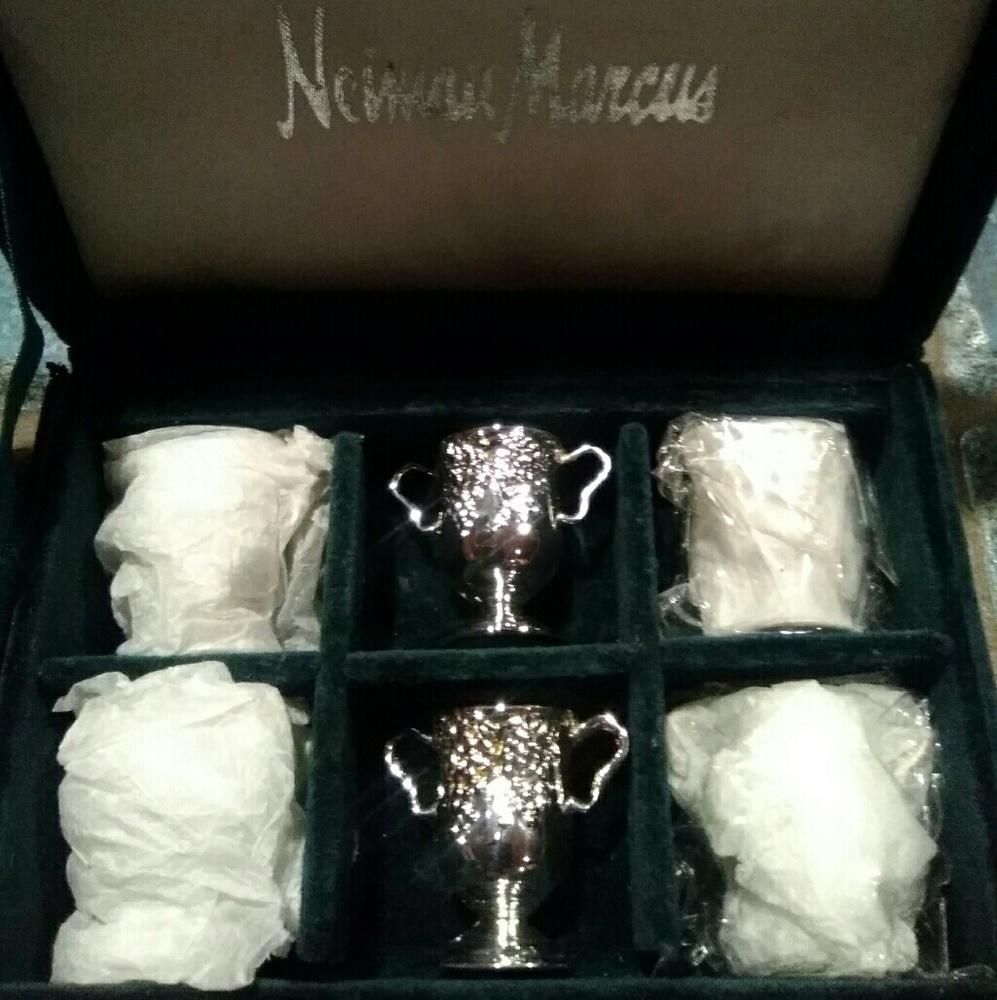 Neiman Marcus Silver name card holders